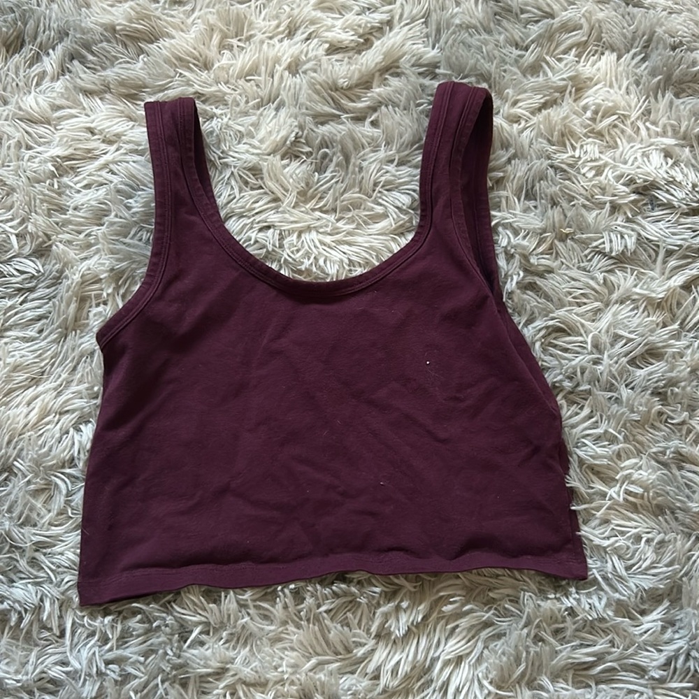 maroon cropped tank size s